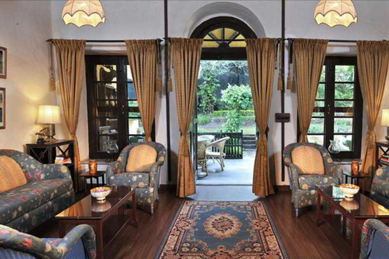 Welcomheritage Connaught House Mount Abu Buitenkant foto