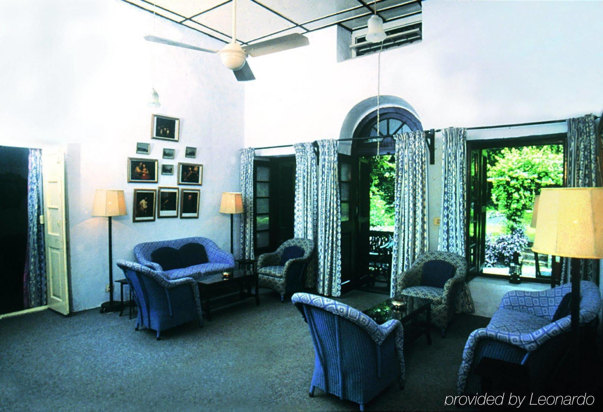 Welcomheritage Connaught House Mount Abu Buitenkant foto